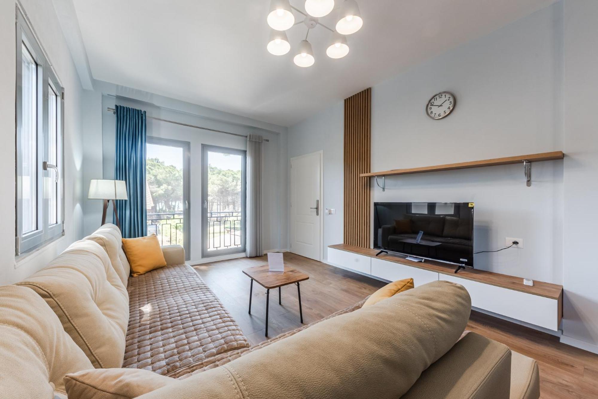 Beni'S Villa Apartments By Ps Голем Екстериор снимка